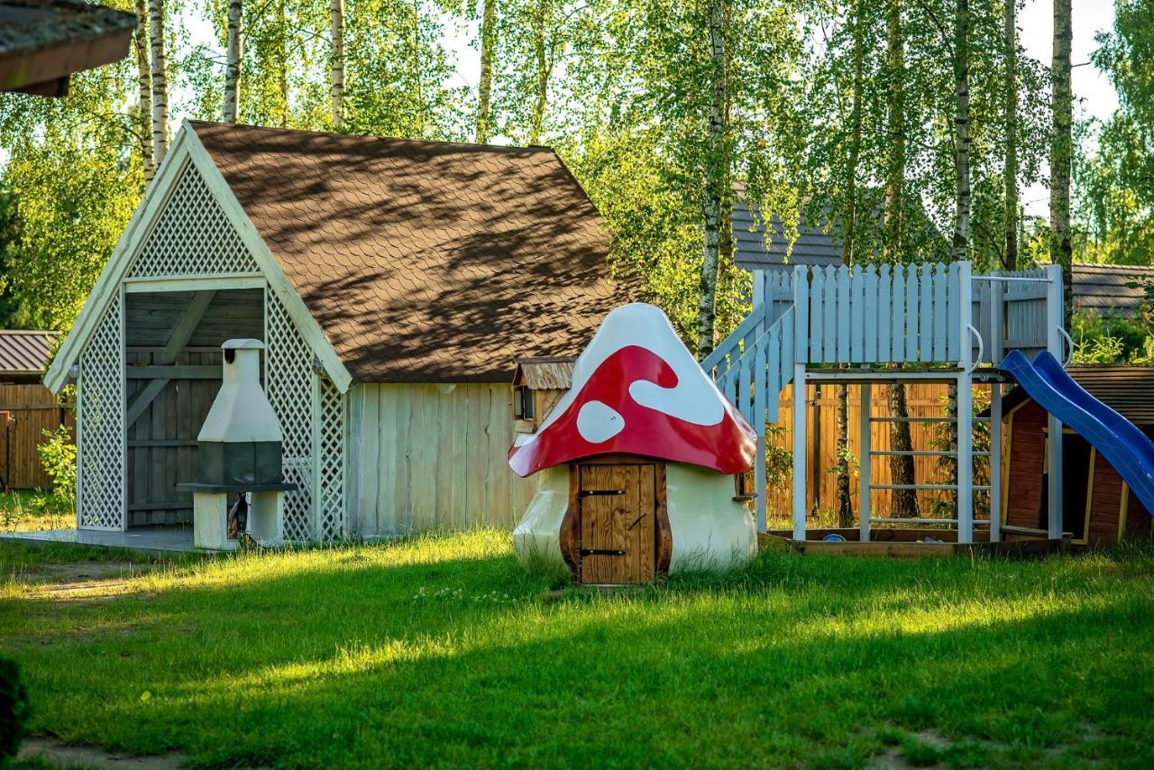 Domki W Lasku Wiele Exteriör bild