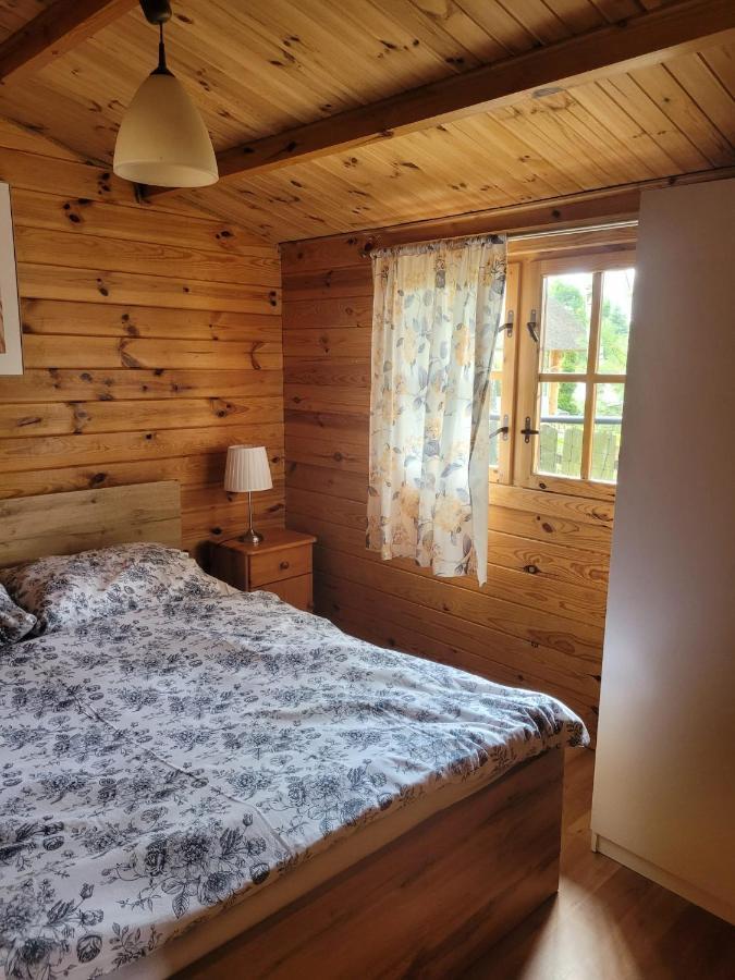 Domki W Lasku Wiele Exteriör bild